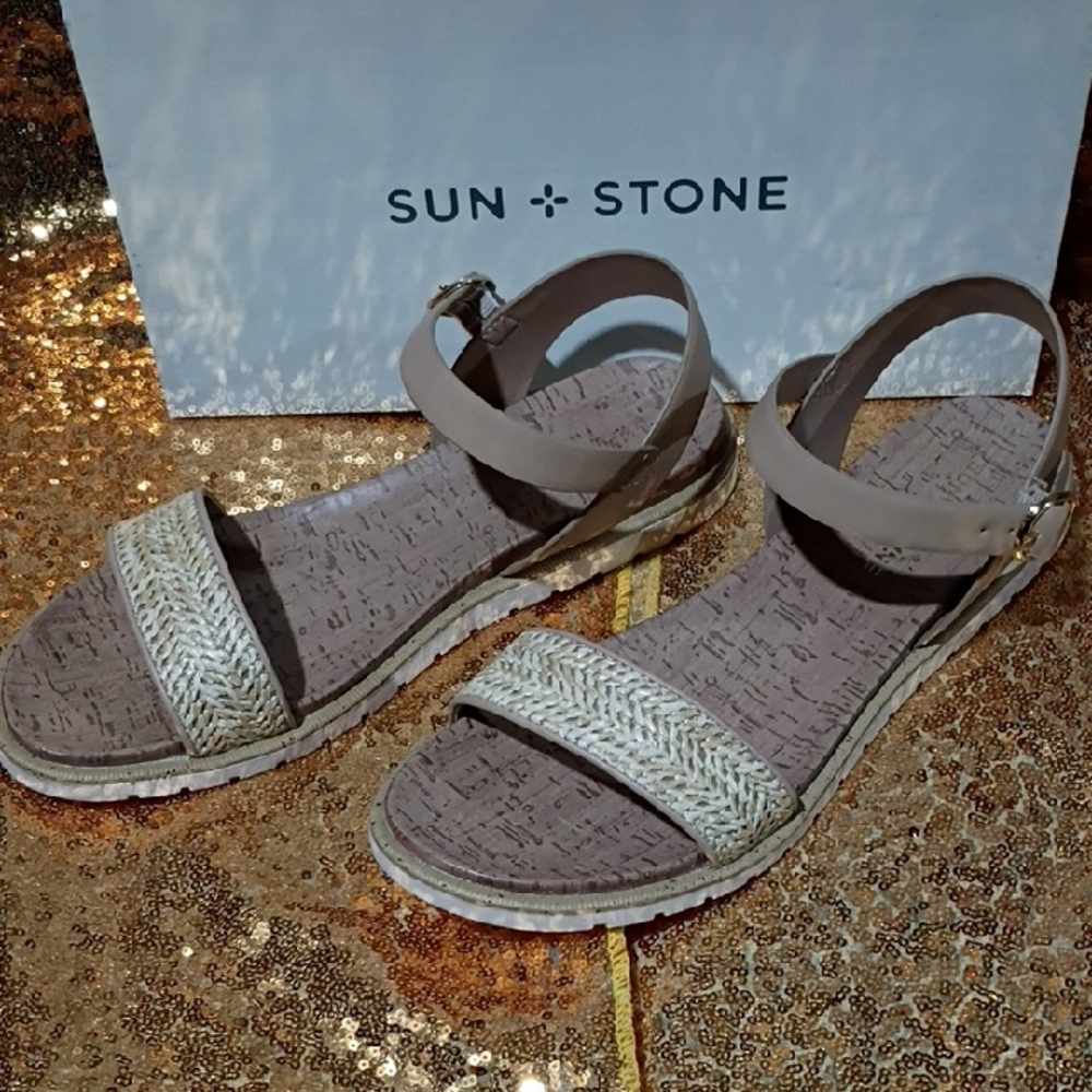 Sun + Stone Women's Beige and Cream Sandals